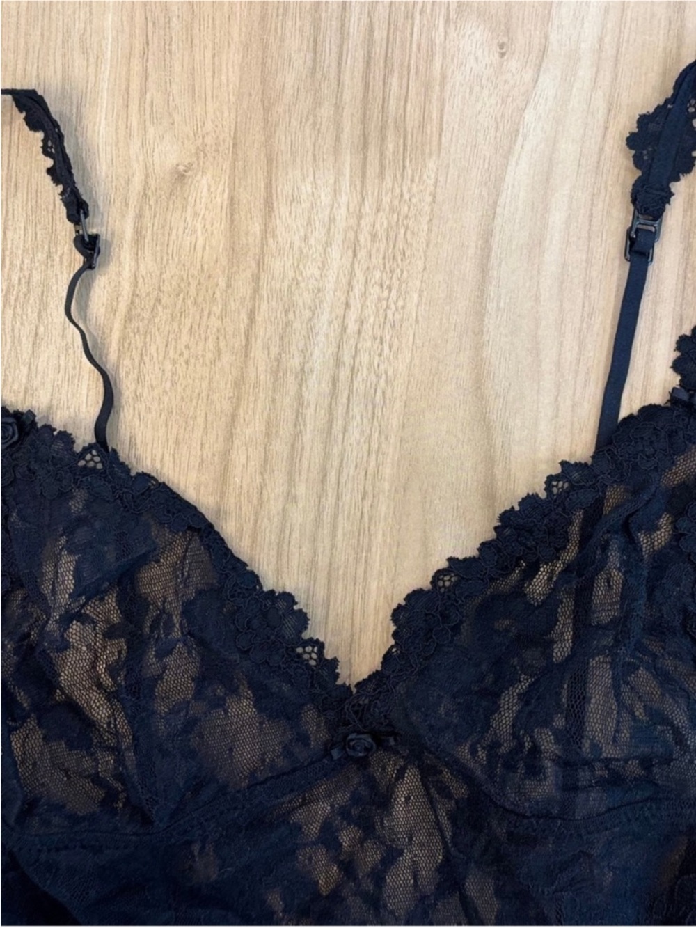 NWT SKIMS Lace Slip
